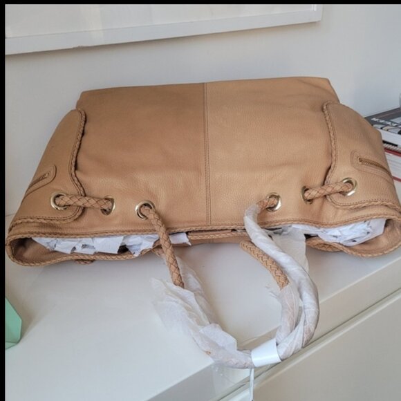 STUART WEITZMAN Tote Bag - Picture 2 of 12